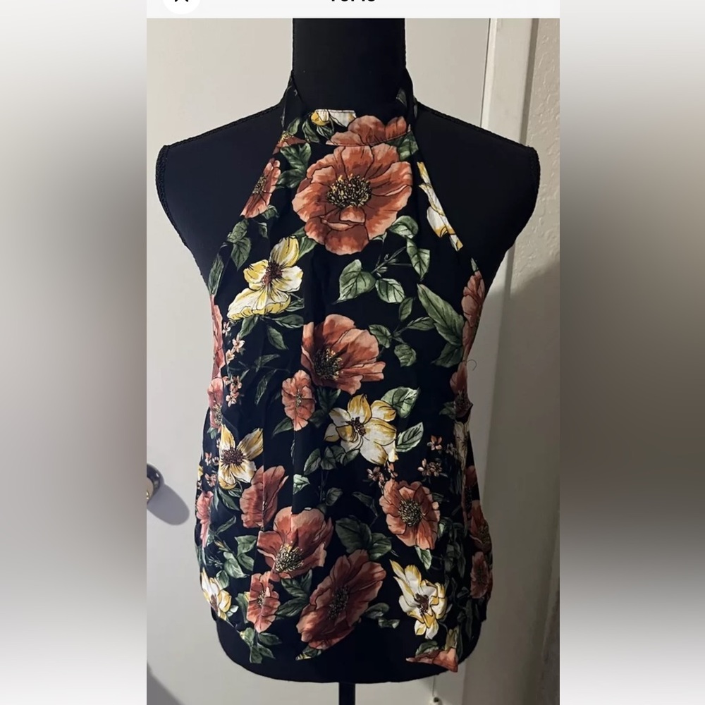 Forever 21 Contemporary Twist Neck Halter Top